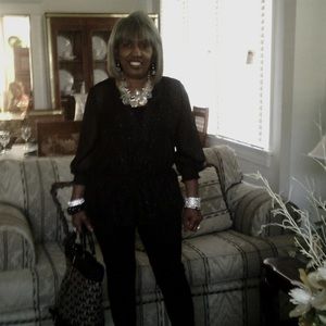 Meet your Posher, Shirley